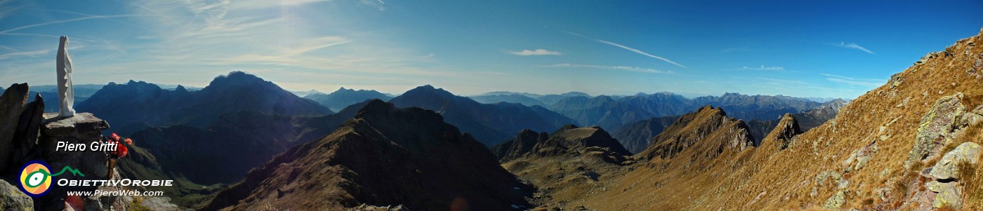 54 Panoramica dalla Madonnina del G.E.M..jpg